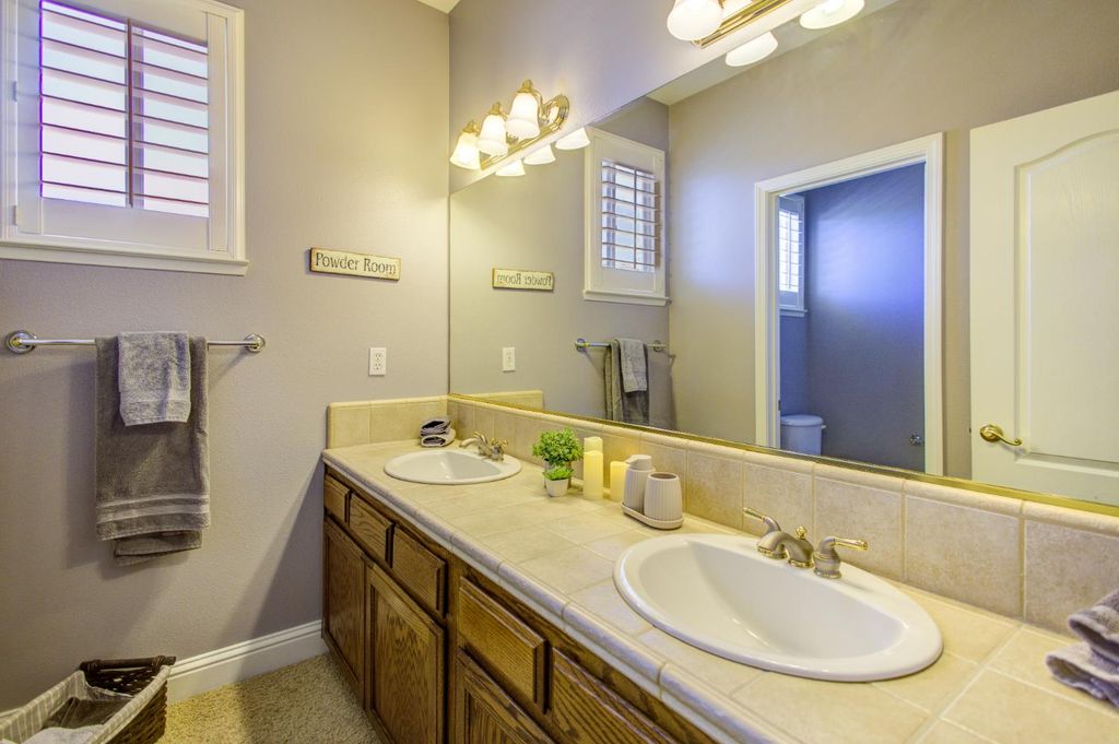 Image 35 of property listing at 2657 Lincoln Avenue, Clovis, CA 93611