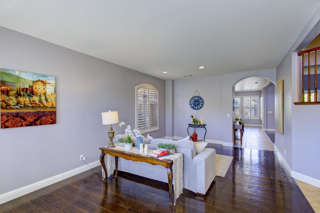 Image 5 of property listing at 2657 Lincoln Avenue, Clovis, CA 93611