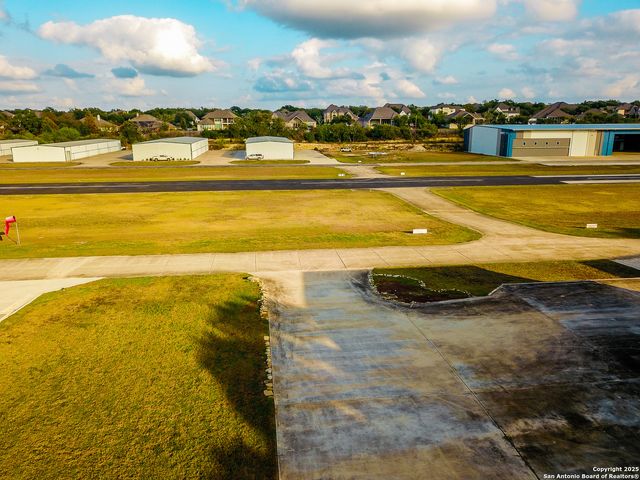 28 Boerne Stage Airfield, Boerne, TX 78006