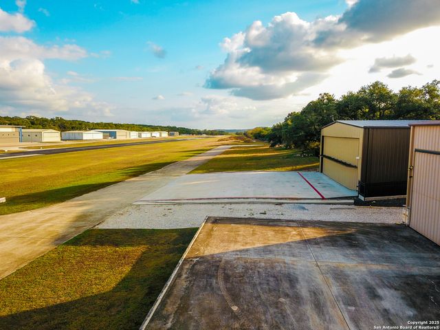 28 Boerne Stage Airfield, Boerne, TX 78006