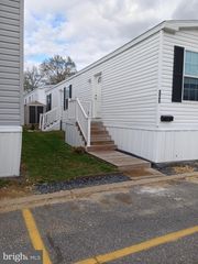 1405 Farrell Ave Trlr 325 # #, Cherry Hill, NJ 08002