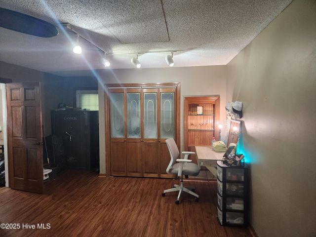 2605 Country Club Road, Jacksonville, NC 28546