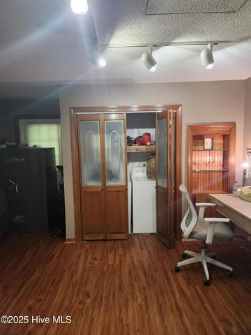2605 Country Club Road, Jacksonville, NC 28546