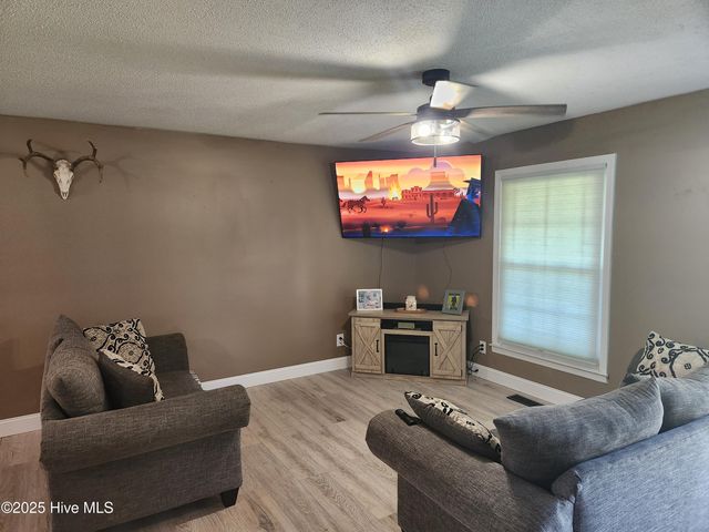 2605 Country Club Road, Jacksonville, NC 28546