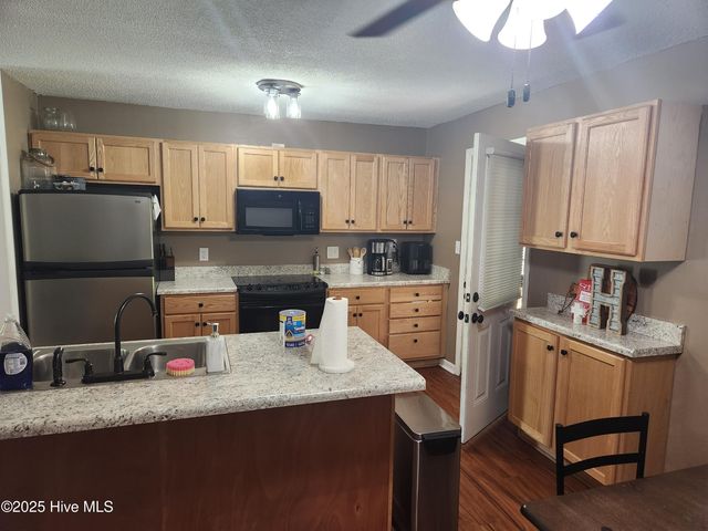2605 Country Club Road, Jacksonville, NC 28546