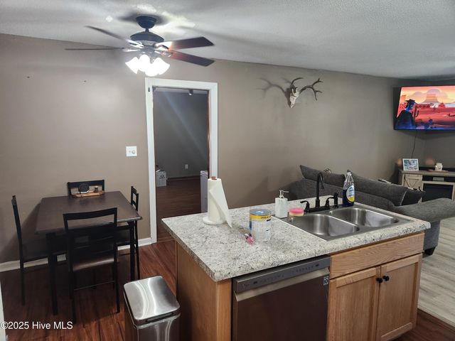2605 Country Club Road, Jacksonville, NC 28546