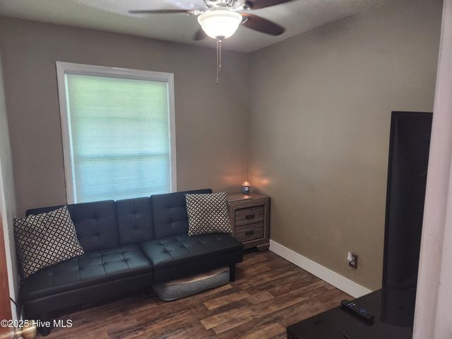 2605 Country Club Road, Jacksonville, NC 28546