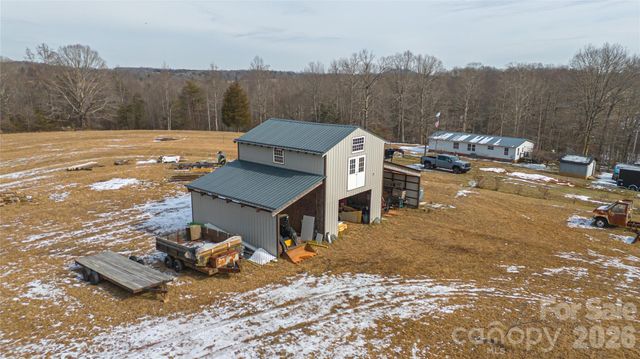 6611 Prysock Avenue, Connelly Springs, NC 28612