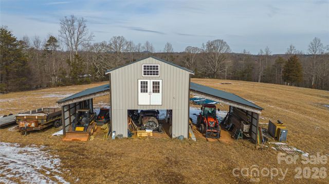 6611 Prysock Avenue, Connelly Springs, NC 28612