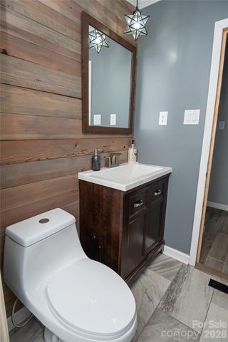 6611 Prysock Avenue, Connelly Springs, NC 28612