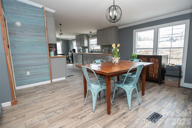 6611 Prysock Avenue, Connelly Springs, NC 28612