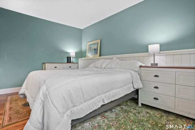 25 Oxford Street, Bethel, CT 06801