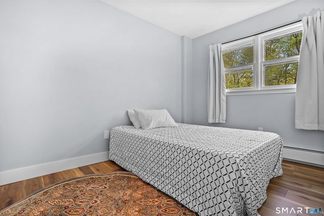 25 Oxford Street, Bethel, CT 06801