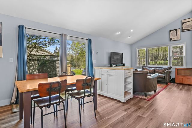 25 Oxford Street, Bethel, CT 06801