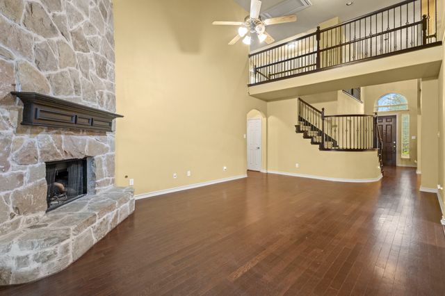 1420 creosote, Fort Worth, TX 76177
