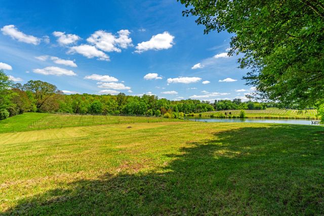 80 NARMADA LN, Amissville, VA 20106