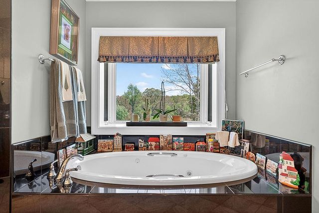 80 NARMADA LN, Amissville, VA 20106