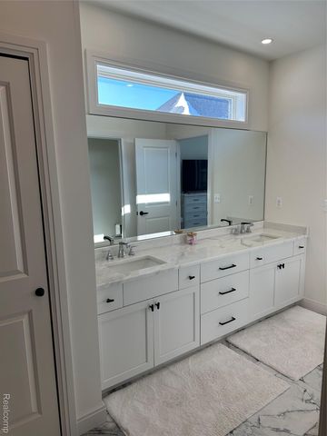 57373 Glen Forest Drive, Washington Township, MI 48094