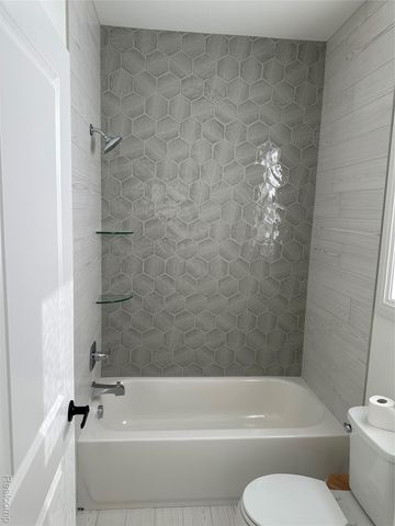 57373 Glen Forest Drive, Washington Township, MI 48094