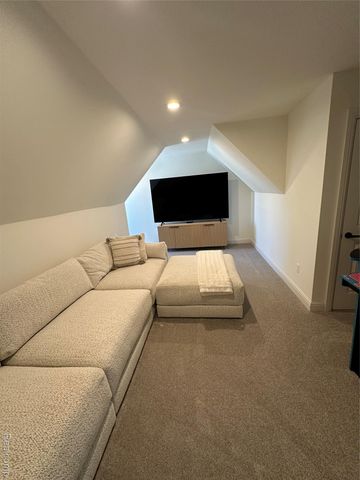 57373 Glen Forest Drive, Washington Township, MI 48094