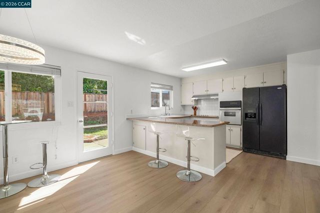 5555 5555 Maryland Dr, Concord, CA 94521