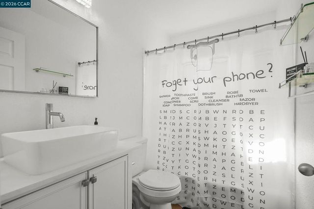 5555 5555 Maryland Dr, Concord, CA 94521