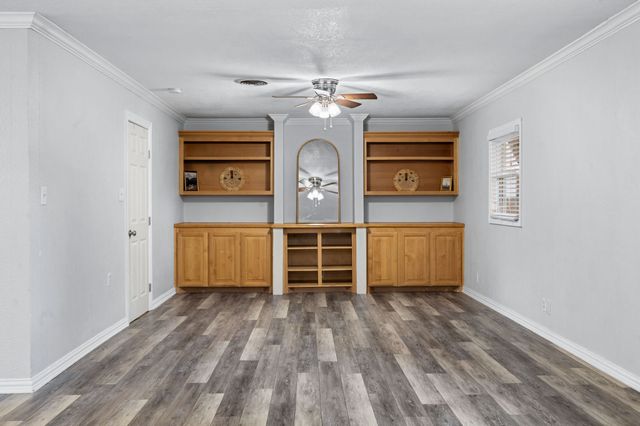 421 S 1st Street, Krum, TX 76249