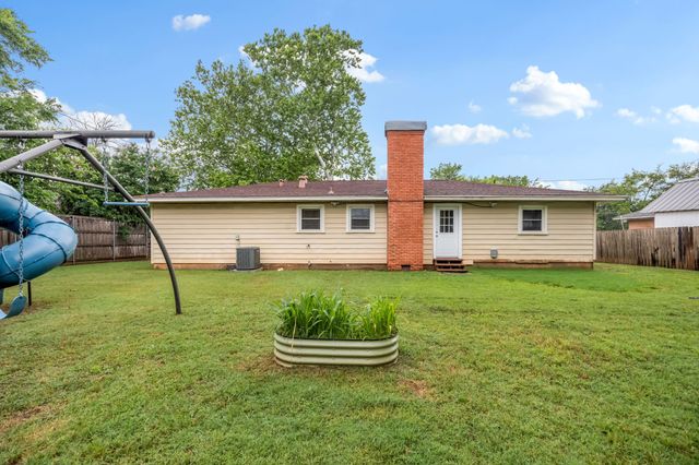421 S 1st Street, Krum, TX 76249