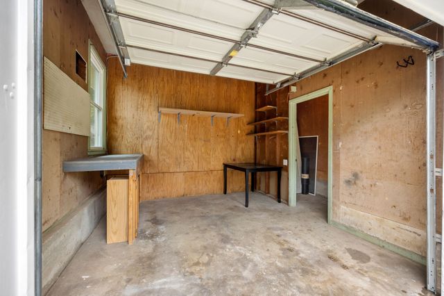 421 S 1st Street, Krum, TX 76249