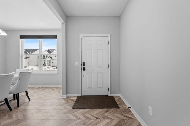 4263 Swallowtail Lane, Woodbury, MN 55129