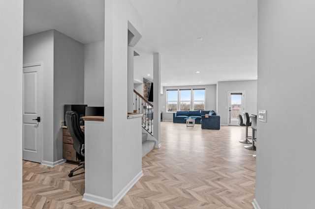 4263 Swallowtail Lane, Woodbury, MN 55129