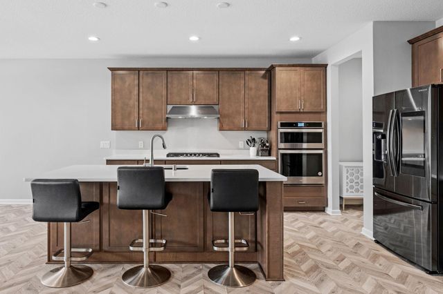 4263 Swallowtail Lane, Woodbury, MN 55129