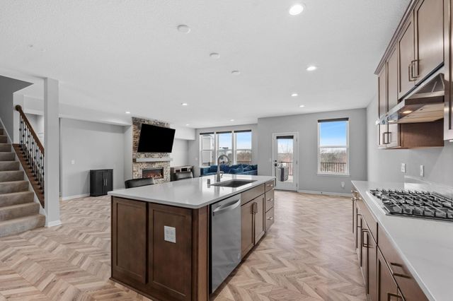 4263 Swallowtail Lane, Woodbury, MN 55129