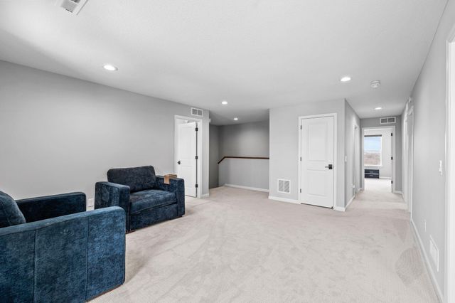 4263 Swallowtail Lane, Woodbury, MN 55129