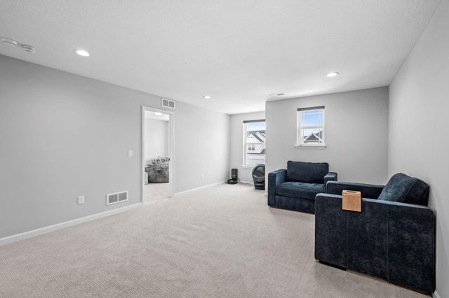 4263 Swallowtail Lane, Woodbury, MN 55129