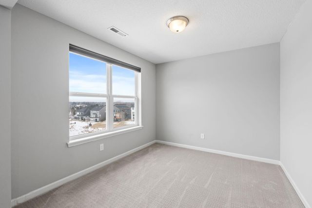 4263 Swallowtail Lane, Woodbury, MN 55129