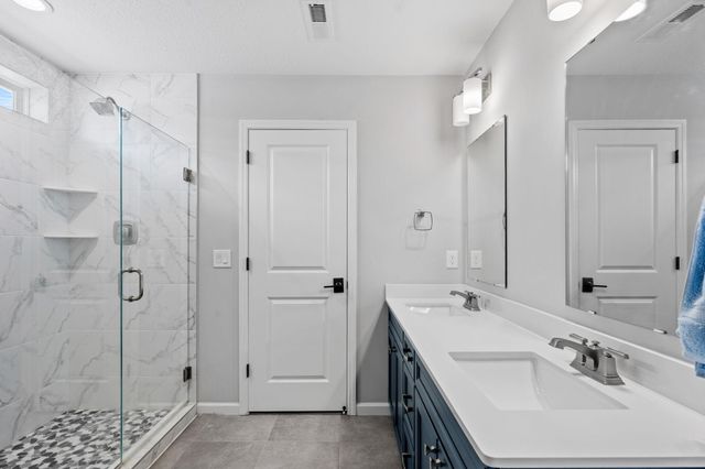 4263 Swallowtail Lane, Woodbury, MN 55129