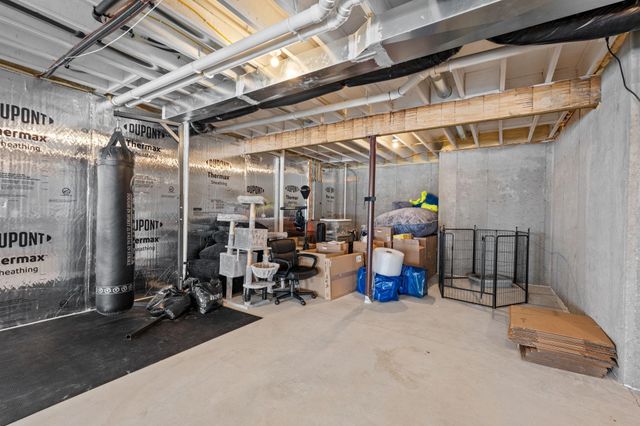 4263 Swallowtail Lane, Woodbury, MN 55129