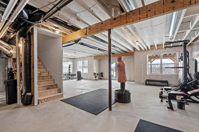 4263 Swallowtail Lane, Woodbury, MN 55129