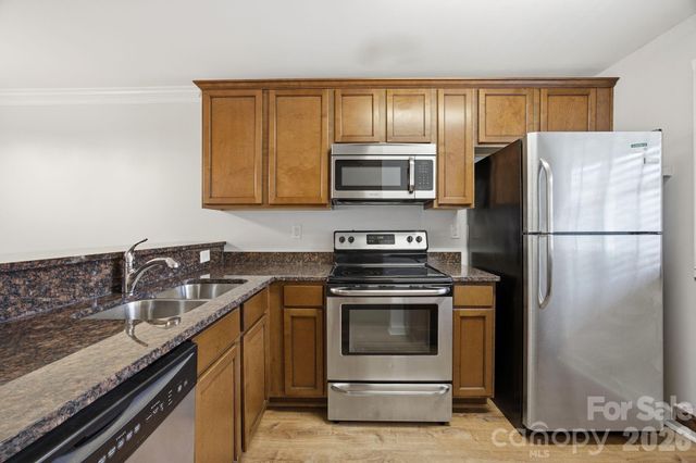 1215 Green Oaks Lane I, Charlotte, NC 28205