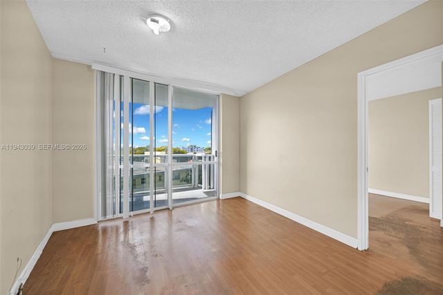 900 Bay Dr 321, Miami Beach, FL 33141