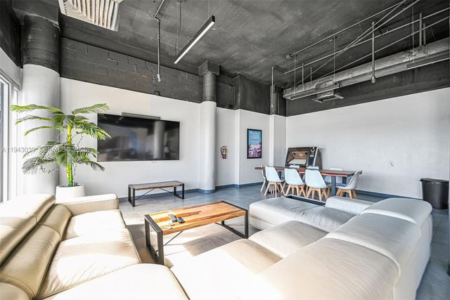 900 Bay Dr 321, Miami Beach, FL 33141