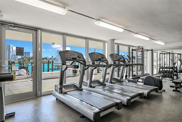 900 Bay Dr 321, Miami Beach, FL 33141