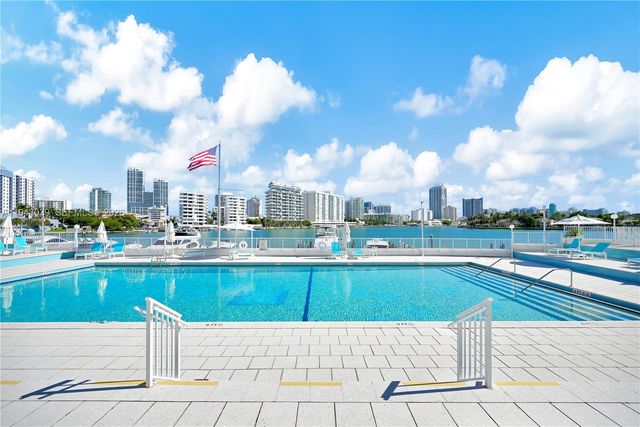 900 Bay Dr 321, Miami Beach, FL 33141
