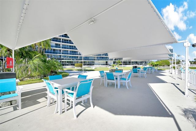900 Bay Dr 321, Miami Beach, FL 33141