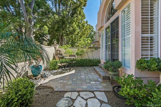 5117 Renaissance Ave D, San Diego, CA 92122