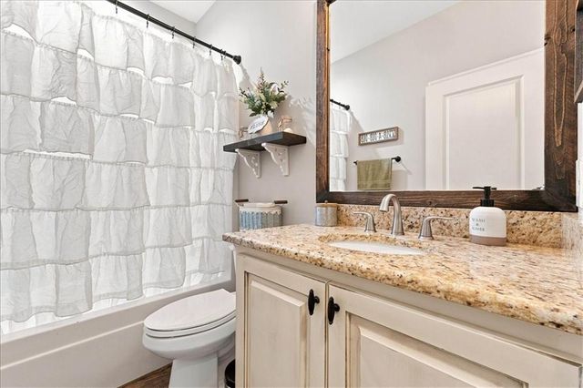8437 Jim Mcneil Loop Road W, Grand Bay, AL 36541