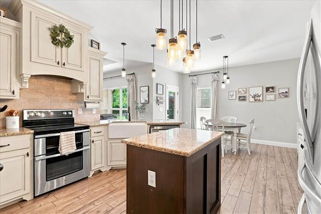 8437 Jim Mcneil Loop Road W, Grand Bay, AL 36541