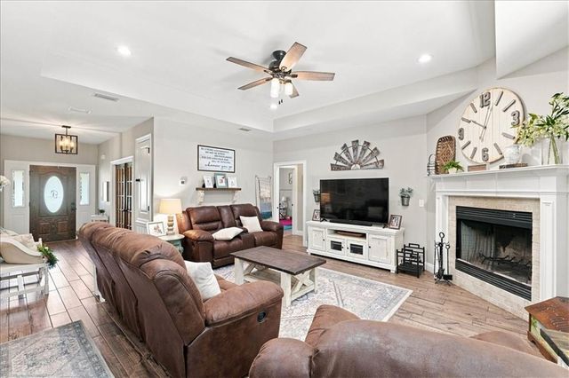 8437 Jim Mcneil Loop Road W, Grand Bay, AL 36541