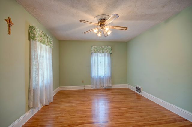 900 Mason Avenue, Joliet, IL 60435